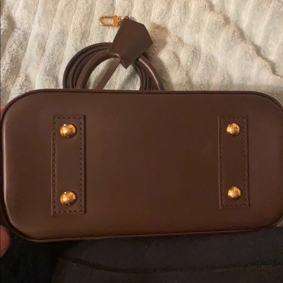 Louis Vuitton Alma bb - Picture 7 of 10